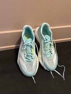 Women's Adizero Boston 13 Shoes in Semi Flash Aqua/Lucid Lemon - Size 7